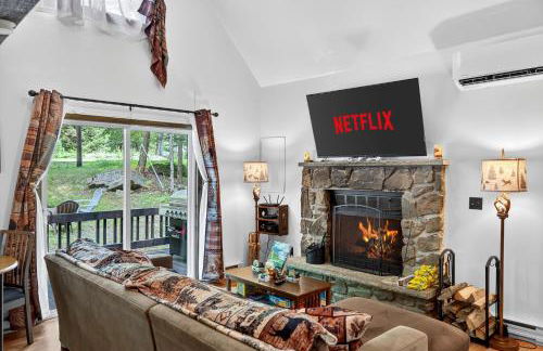 Hideout Pocono Chalet - Foto 37