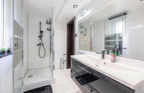 Awesome Apartment In Nowe Warpno - Foto 28