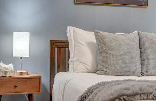 Chic Poolside Oasis - Karaoke - BBQ - Games - Foto 29