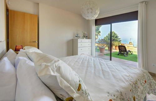 VILLA LA CALA with swimming pool & sea view, 10 min walk from the sea - Photo 29