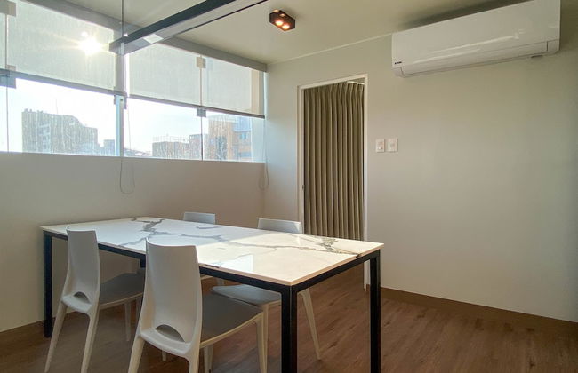 w Cozy 2BR w AC Near Kennedy Park - Photo 7