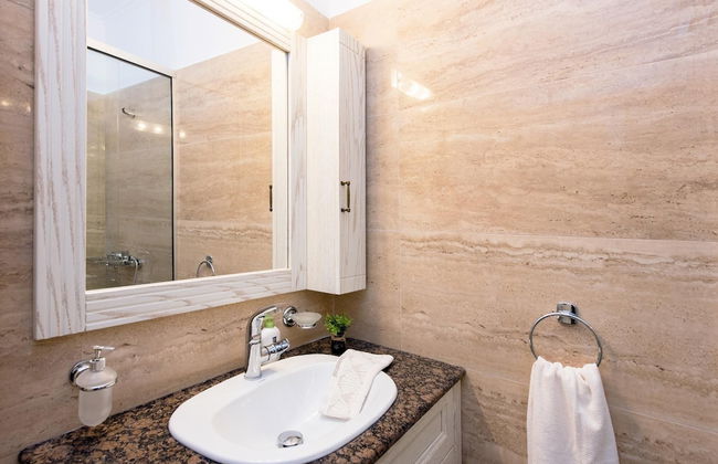 Villa Frosso Large Private Pool Walk to Beach Sea Views A C Wifi Car Not Required - 556 - Foto 26