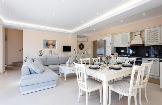 Villa Frosso Large Private Pool Walk to Beach Sea Views A C Wifi Car Not Required - 556 - Foto 36