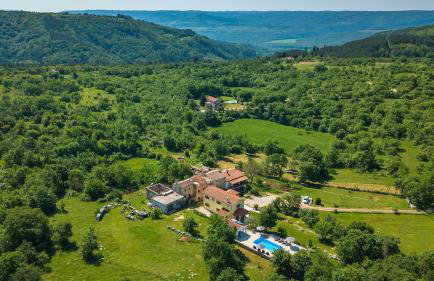 Family Casa Ida with pool and grill in Groznjan - Foto 37