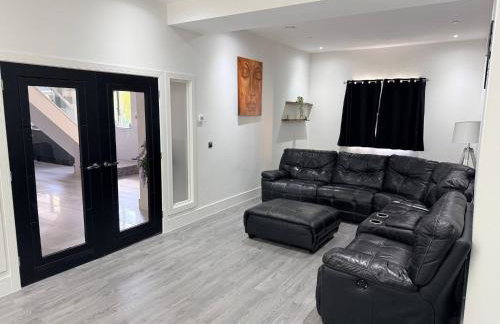 Luxury home 5 bedroom 3 bathroom games room parking - Foto 8