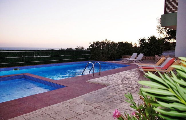 Paterakis Studio's Triopetra - Foto 1