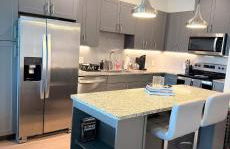 Cozy Luxury Modern Apartment movie couches - Foto 7