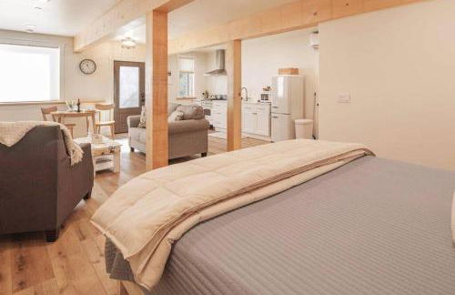 Timberwood Cottage in Downtown Twain Harte - Foto 5