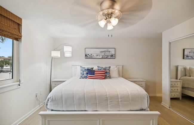 Dolphin Point 203c 2 Bedroom Condo by RedAwning - Foto 7