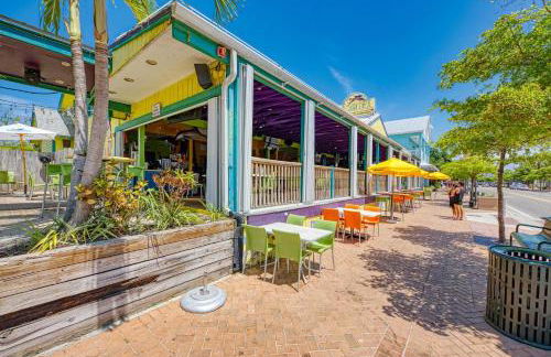 Bikini Tini Time - Foto 79