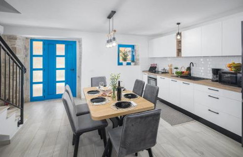 2 Bedroom Cozy Home In Visnjan - Photo 4