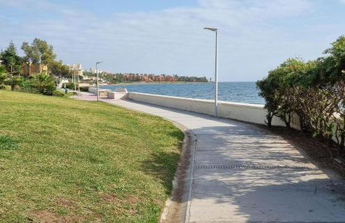 Nice Apartment In Estepona With Wifi - Photo 21