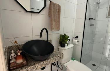 Ajuflat- Seu lar perto da Praia e da Orla de Atalaia com Ar condicionado e piscina - Foto 10