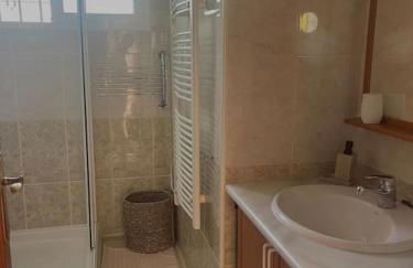 Maison cosy au pied du golf avec piscine privée - Foto 8