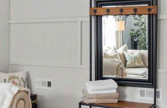 Downtown location Near the Beach Dog Friendly - Photo 17