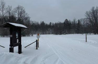 CabinSnowmobile TrailsIce FishingFireplace - Foto 7