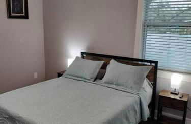 Villa White Rock in Tampa - Photo 11