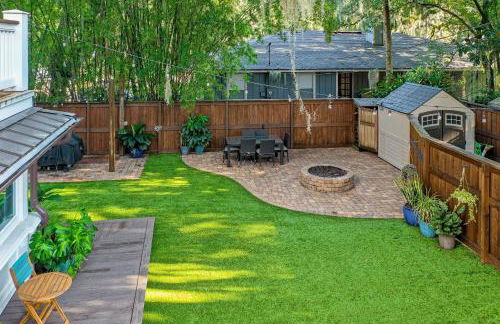 Extraordinary Old Florida home with designer interior & backyard treehouse - Foto 37