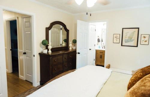 Dahlonega Escape, Wineries, Game Room, Hiking - Photo 53