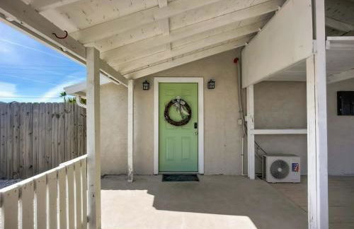 Pet-Friendly Home Near the Beach - Foto 11