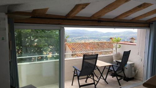 Studio le Nid, vue mer, village et collines avec terrasse - Foto 2