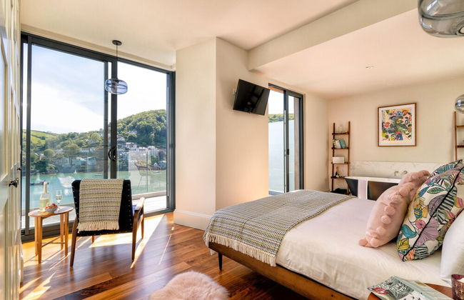 Two Guns in Kingswear - Foto 72