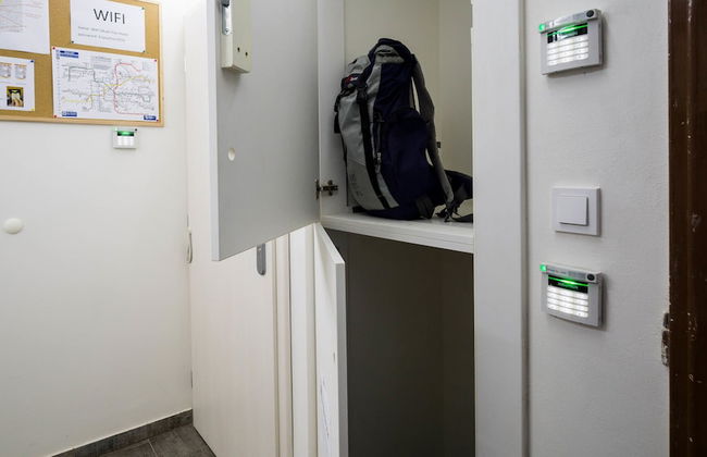 Black & White Apartment by Wenceslas Sq. - Foto 24