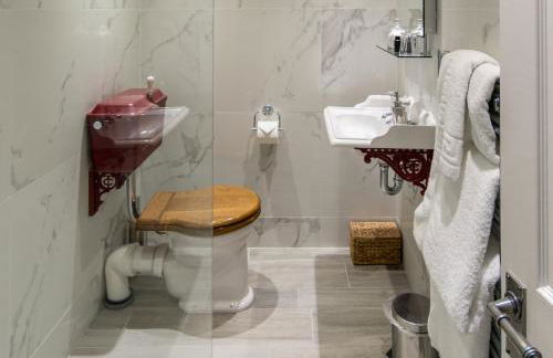 Dower House Hotel - Photo 32