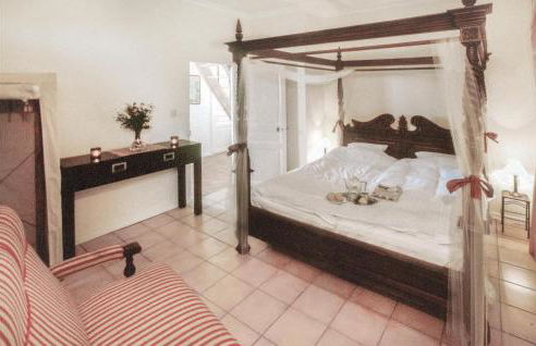 7 Bedroom Stunning Home In Ardentes - Foto 7