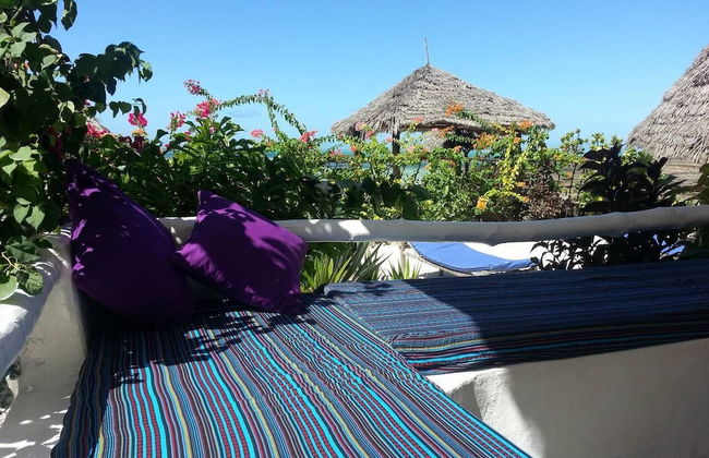 Villa - Right on the Beach, Under the Coconut Trees, Sleeps 10, Pool, Chef - Foto 5