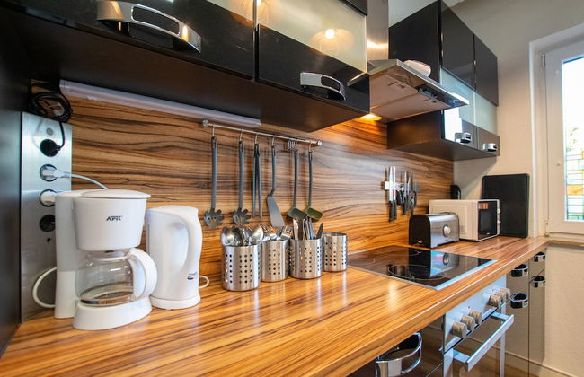 Spacious House - Photo 50