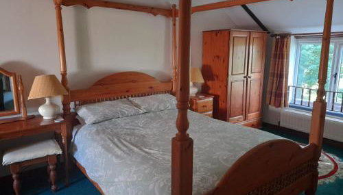 Hayloft Cottage Your Family-Friendly Countryside Retreat, Master En-suite, Sleeps 6, Indoor Pool, Tennis Court and Tarka Trial Access for cycling - Foto 3