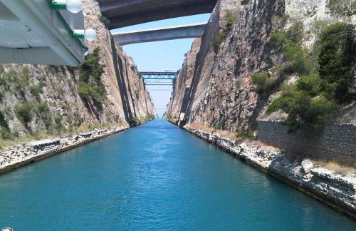 Spacious farmhouse with big yard and fireplace - Foto 23