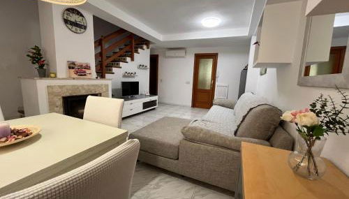 Casa adosada junto a la playa de El Perelló - Foto 4