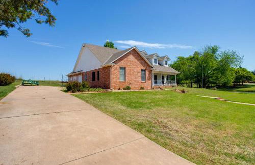 Home in Cimarron National Golf Club with Hot Tub! - Photo 33