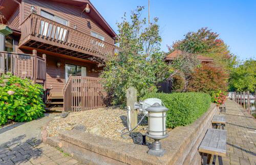 Vermilion River Home with Hot Tub and Private Dock! - Foto 43