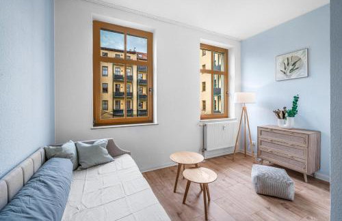 LeHaStays - Apartments Buckau 16a I Küche I Smart TV mit Netflix I toller Innenhof - Photo 28