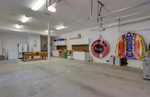 Lakeside Gravois Mills Home w/ Boat Slip + 4 Decks - Foto 62