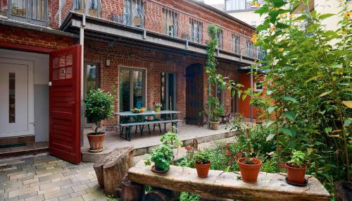 Beautiful and Cozy Remise for up to 6 Guests - Foto 1, Garden view