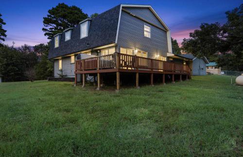 Lake Retreat Hot Tub Game Room Grill - Foto 2