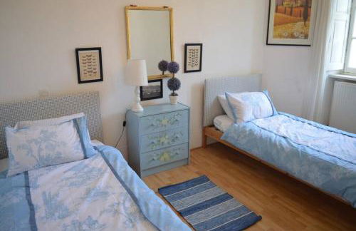 Riverside 4 bed house full of character and charm - Foto 4