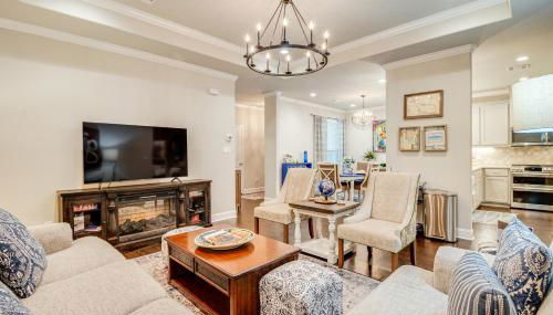 Gorgeous College Station Townhome with Patio! - Foto 5