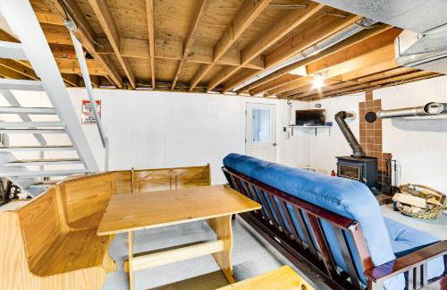 Antler Lake House - Photo 23