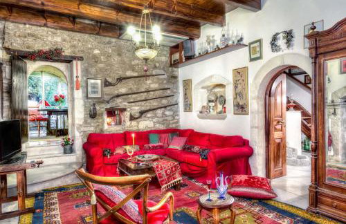 Nassibe Estate - Photo 33