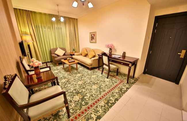 Midtown Furnished Apartments - Photo 26