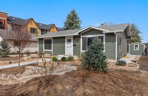 Spirit of the Rockies - Private Backyard & Hot Tub - Foto 50