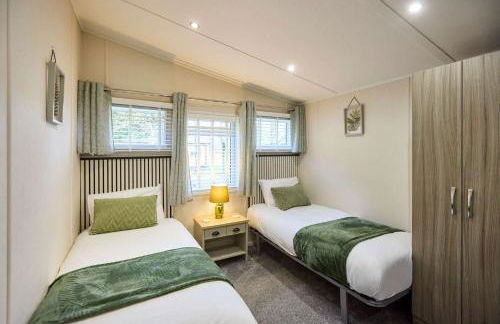 The Yorkshire Burrow Lodge with Hot Tub - Foto 4