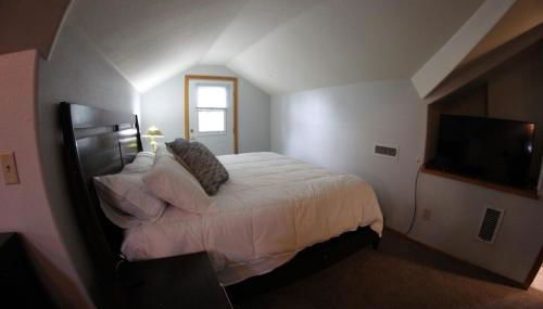 DOWN TOWN BUNGALOW Entire home available - Foto 2