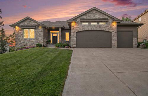 Luxury Stay with Golf Simulator and 3 King Bedrooms - Foto 65