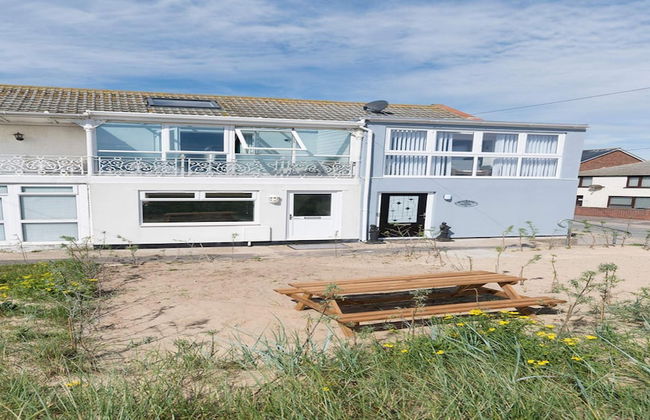 Stunning Beach House On the Beach - Foto 21